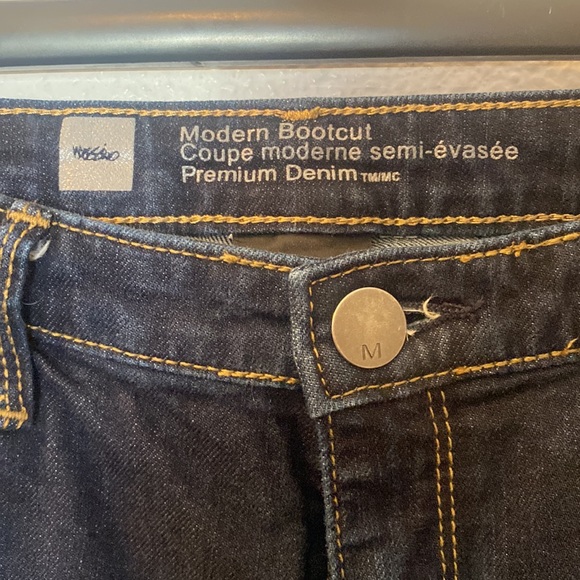 Like new Mossimo modern bootcut jeans size 10R - Picture 2 of 4